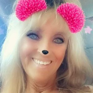 Meet your Posher, Evelyn